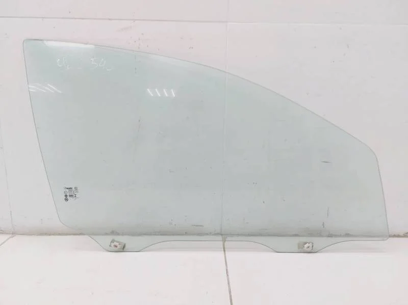 Стекло двери передней правой Chevrolet Aveo T250 2005-2011