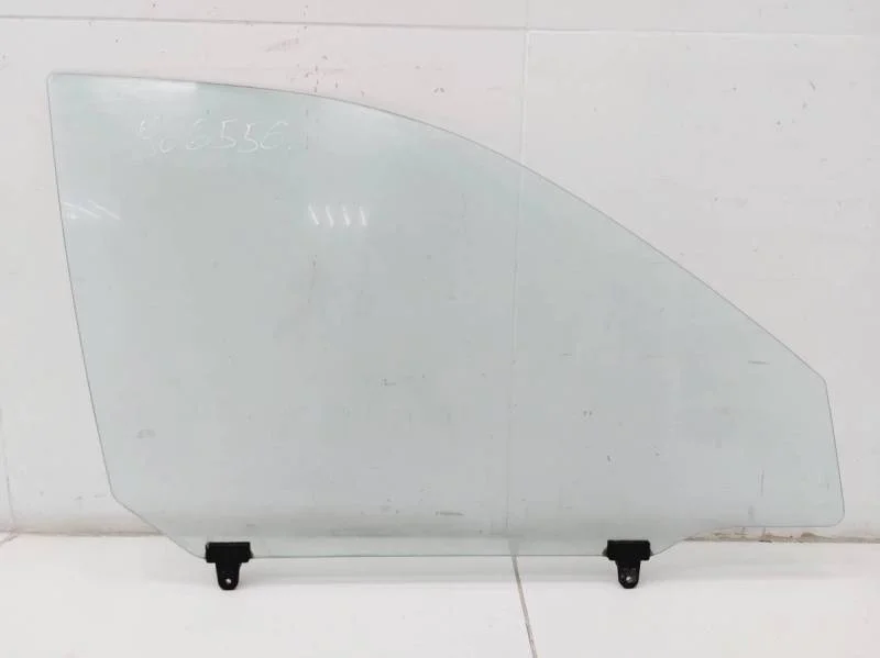 Стекло двери передней правой Hyundai Elantra (XD) 2000-2005