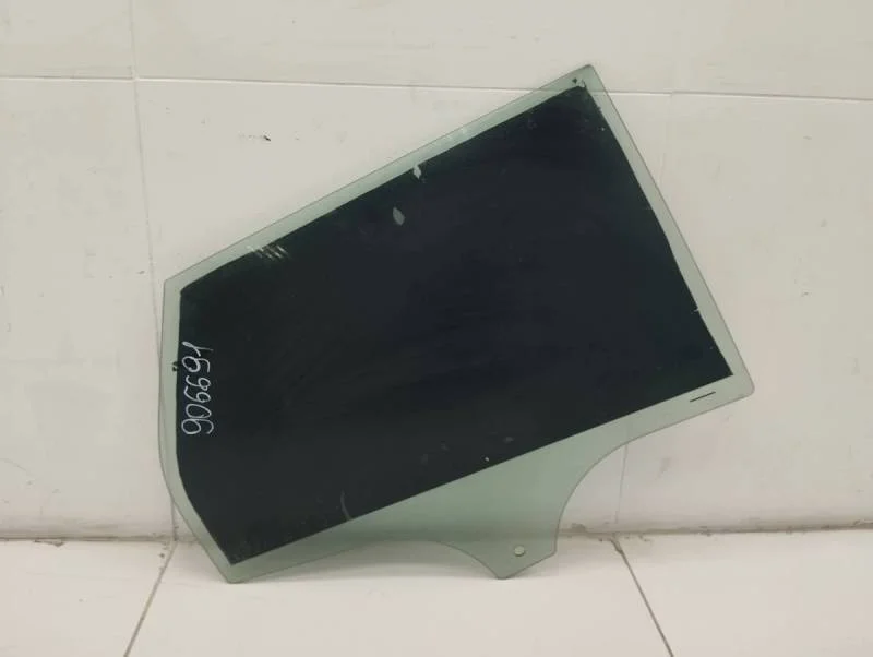 Стекло двери задней правой Ford Focus 3 2011>