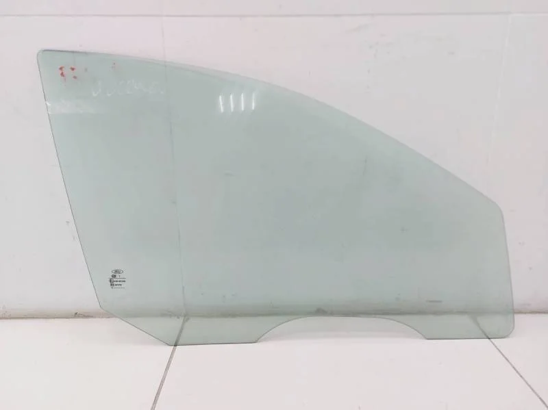 Стекло двери передней правой Ford Focus 1 1998-2004