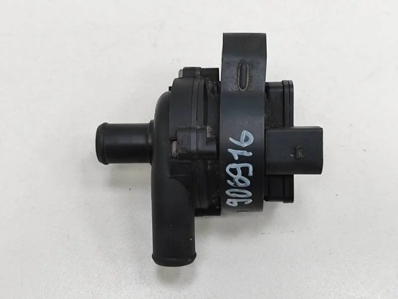 Насос водяной (помпа) Mercedes-Benz ML-Class (W166) 2011>