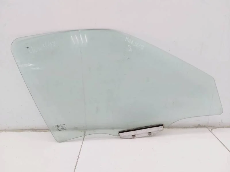 Стекло двери передней правой Daewoo Nexia (N100/N150) 1995-2016