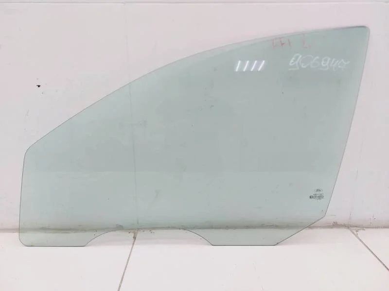 Стекло двери передней левой Ford Focus 1 1998-2004