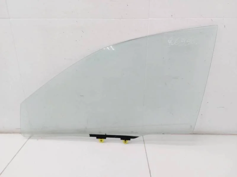 Стекло двери передней левой Mitsubishi Lancer 9  (CS/Classic) 2000-2011