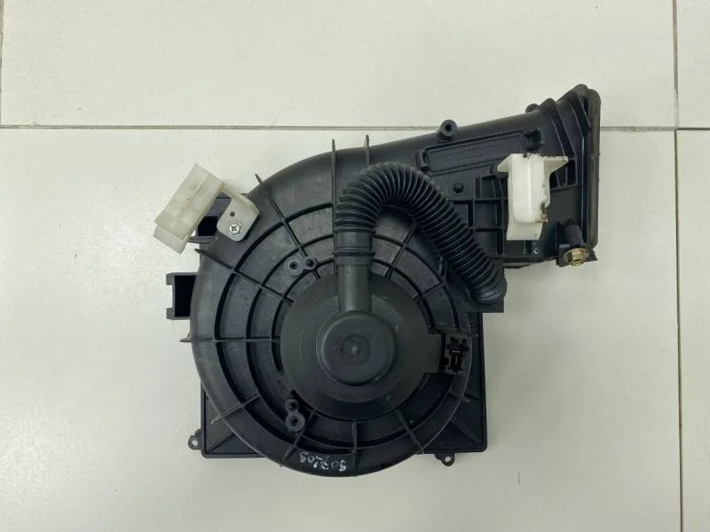 Моторчик отопителя Nissan Primera (P12) 2002-2007