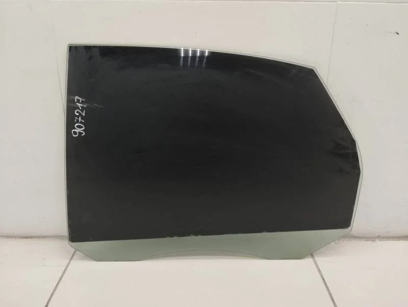 Стекло двери задней левой Ford Focus 2 (DA) 2005-2008