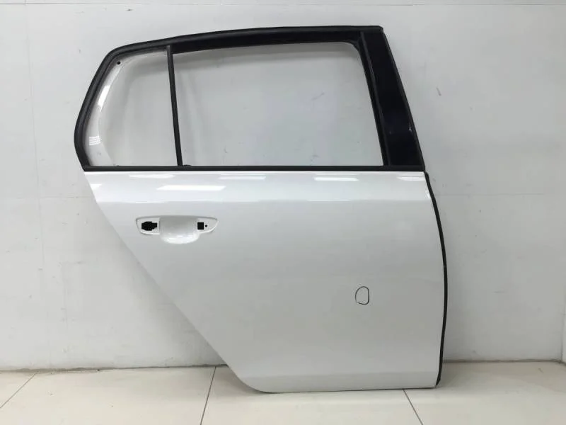 Дверь задняя правая Volkswagen Golf 6 (5K) 2009-2013