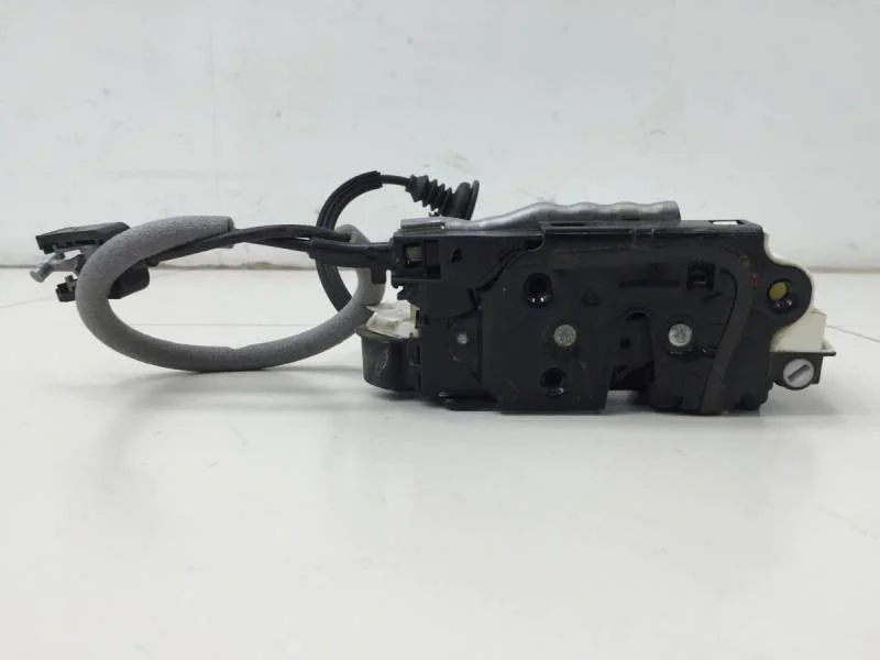 Замок двери задней левой Volkswagen Golf 6 (5K) 2009-2013