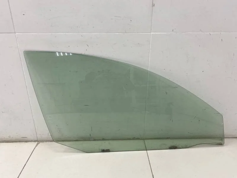 Стекло двери передней правой Nissan Primera (P12) 2002-2007