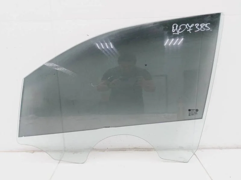 Стекло двери передней левой Chevrolet Orlando (J309) 2011-2015