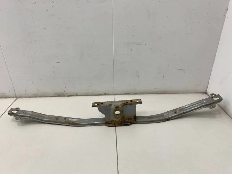 Усилитель переднего бампера Nissan Primera (P12) 2002-2007