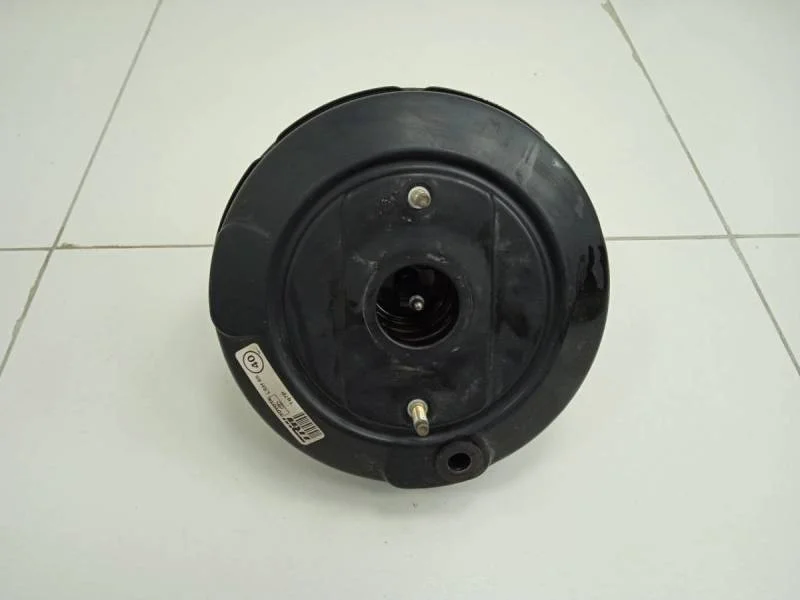 Усилитель тормозов вакуумный Toyota Corolla E120 2001-2007