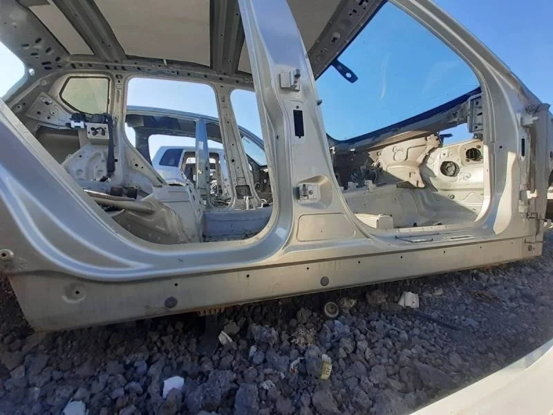 Порог со стойкой правый BMW X3 F25 2010-2017