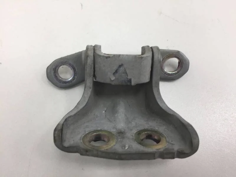 Петля двери передней правой нижняя Nissan Primera (P12) 2002-2007