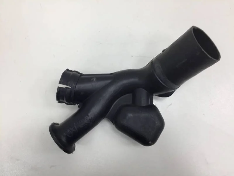 Патрубок воздушного фильтра Nissan Primera (P12) 2002-2007