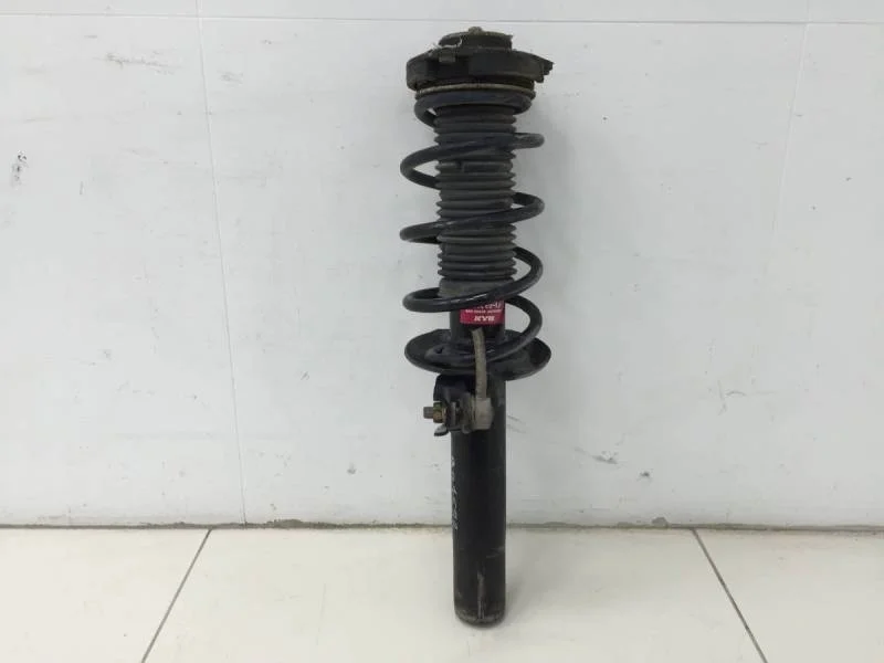 Амортизатор передний Volkswagen Golf 6 (5K) 2009-2013