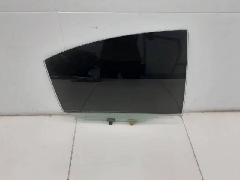 Стекло двери задней правой Nissan Primera (P12) 2002-2007