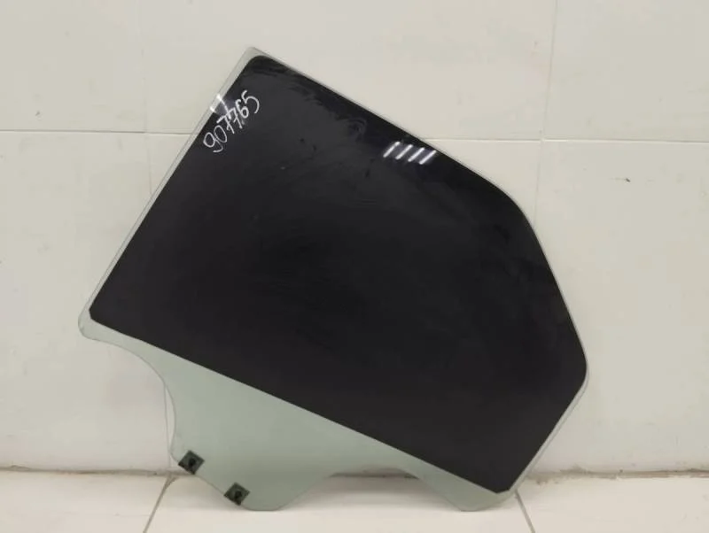 Стекло двери задней левой Renault Logan (1) 2005-2014