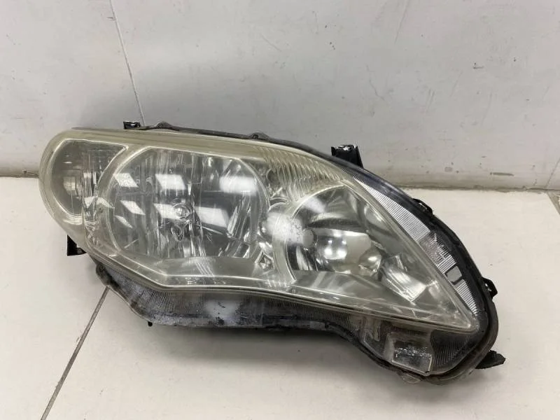 Фара правая Toyota Corolla E150 2006-2013