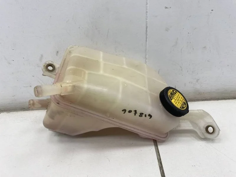 Бачок расширительный Toyota Corolla E150 2006-2013
