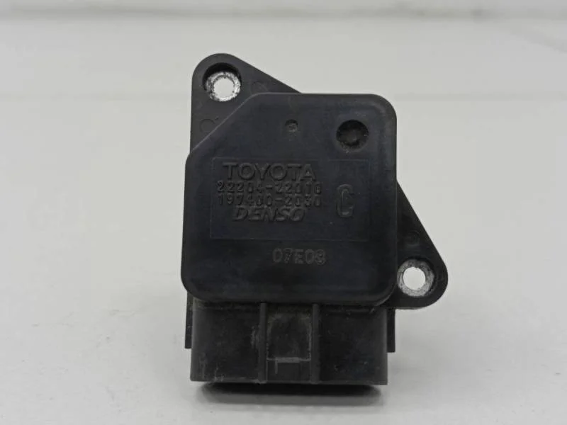 Датчик расхода воздуха (массметр, дмрв) Toyota Corolla E120 2001-2007