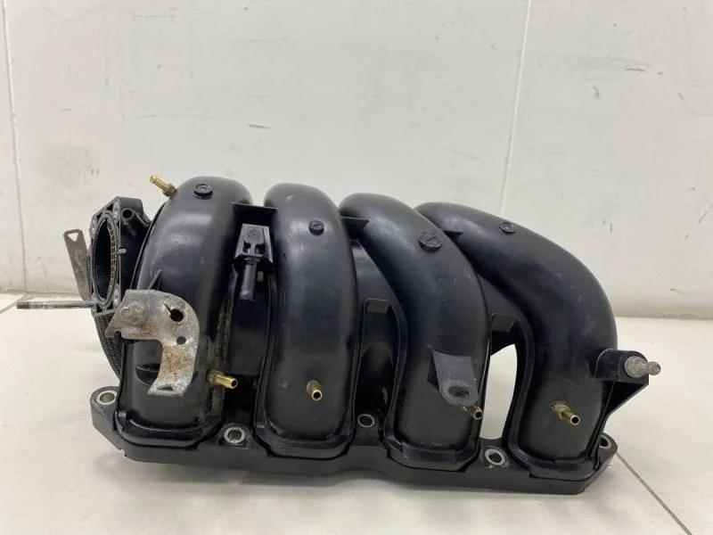 Коллектор впускной Toyota Corolla E150 2006-2013