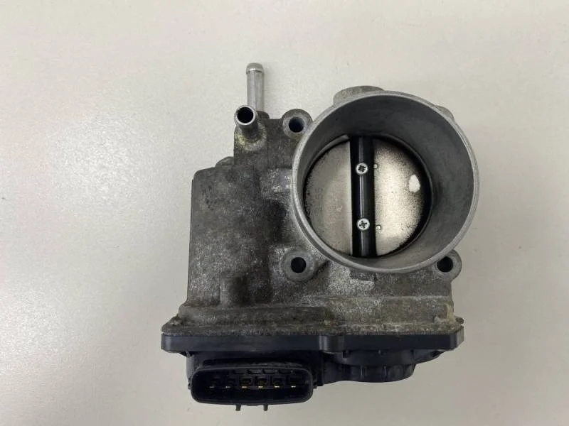 Заслонка дроссельная электрическая Toyota Corolla E150 2006-2013