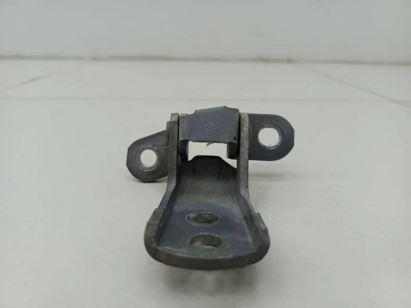 Петля двери передней левой верхняя Toyota Corolla E120 2001-2007