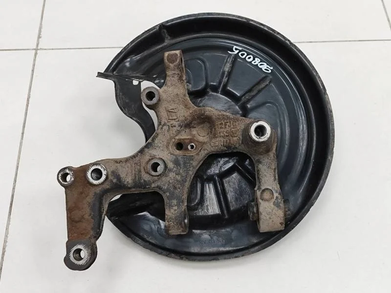 Кулак поворотный задний правый Volkswagen Golf 6 (5K) 2009-2013