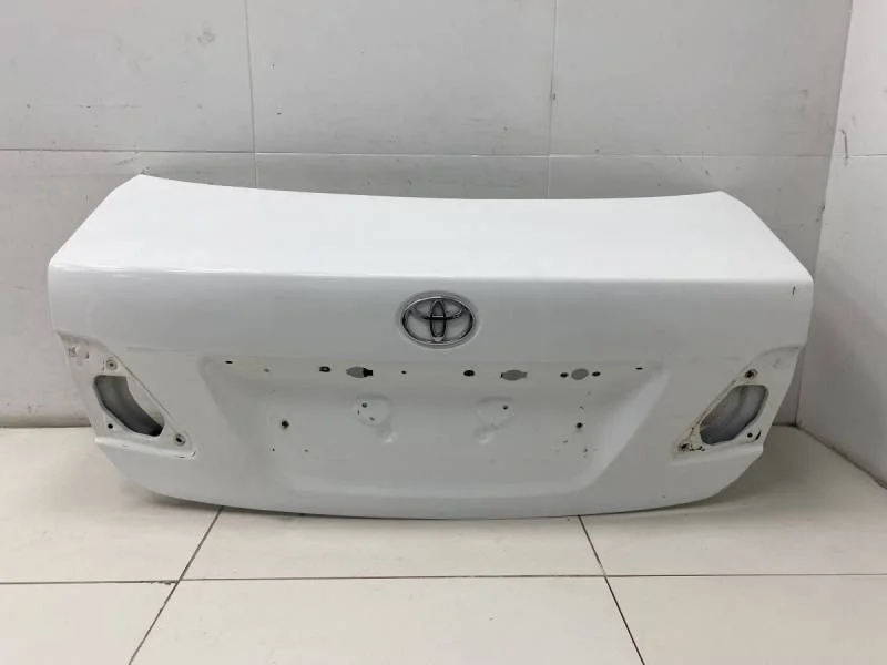 Крышка багажника Toyota Corolla E150 2006-2013