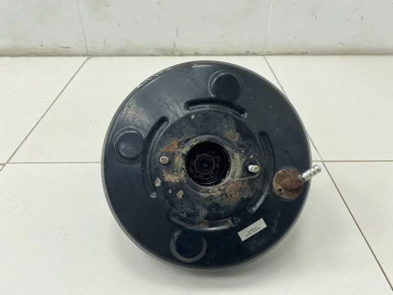 Усилитель тормозов вакуумный Toyota Corolla E150 2006-2013