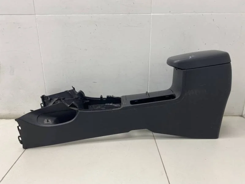 Консоль центральная Toyota Corolla E150 2006-2013