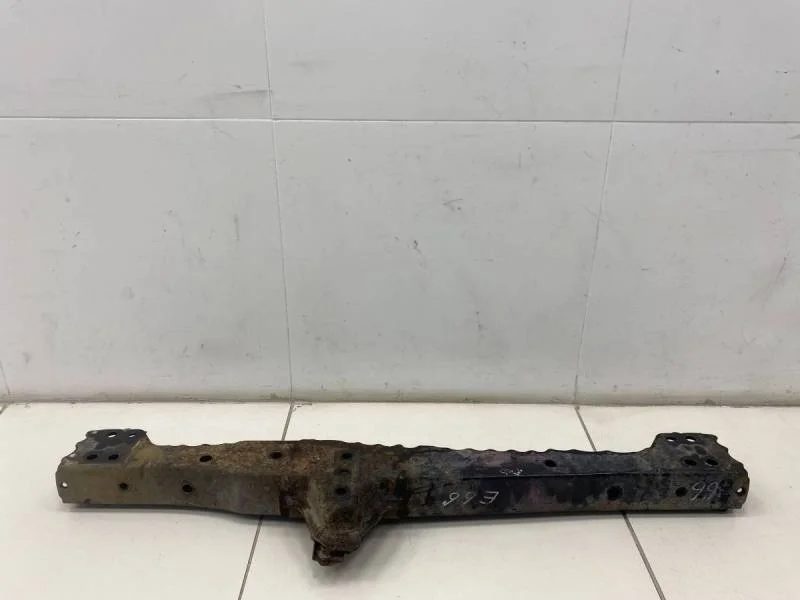 Балка передняя поперечная Toyota Corolla E150 2006-2013