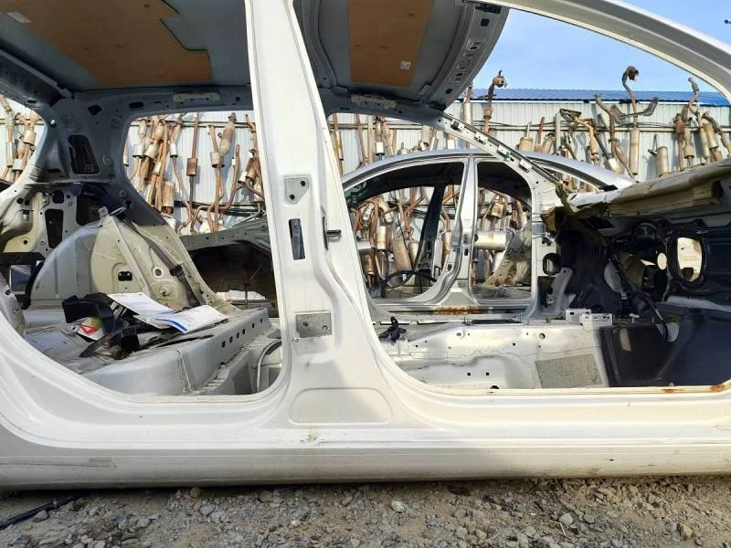 Порог со стойкой правый Volkswagen Golf 6 (5K) 2009-2013