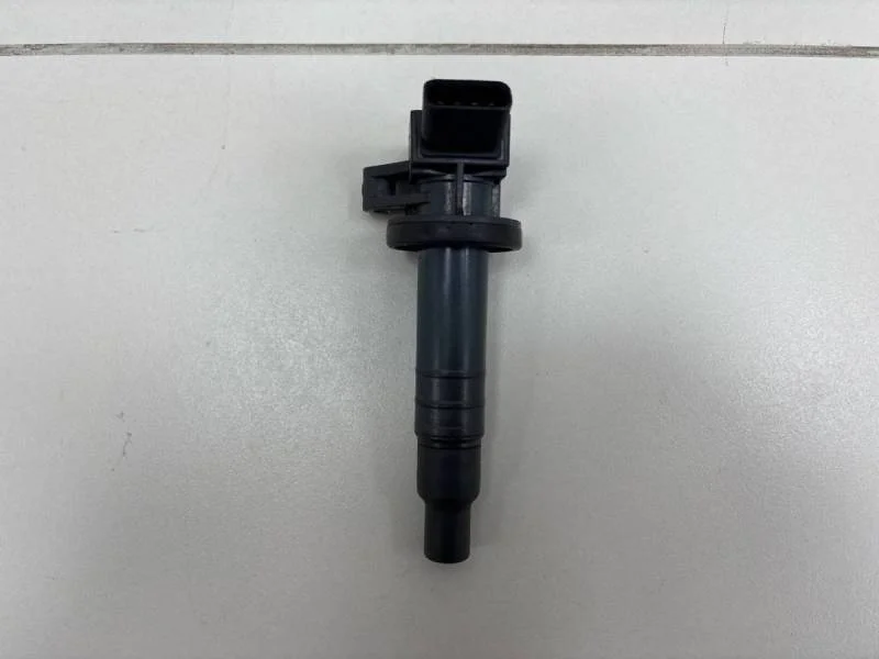 Катушка зажигания Toyota Corolla E120 2001-2007