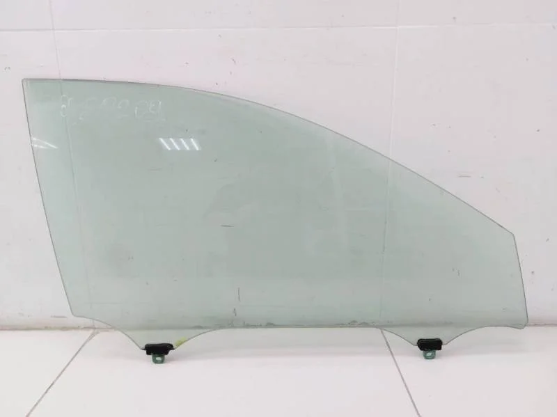 Стекло двери передней правой Toyota Camry (V40) 2006-2011