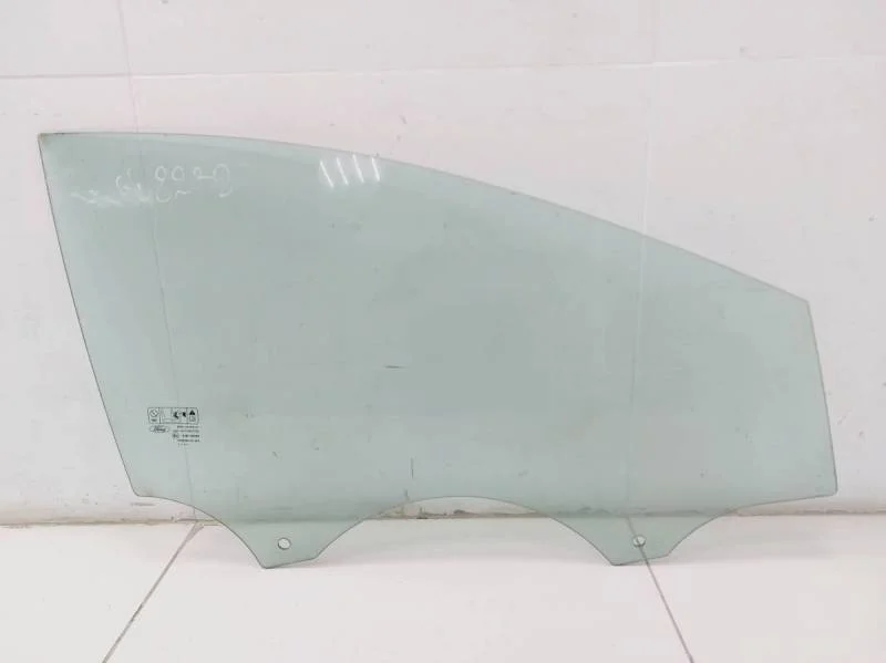 Стекло двери передней правой Ford Focus 3 2011>