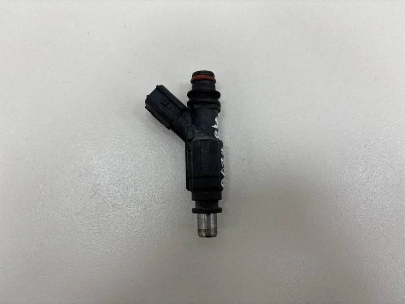 Форсунка инжекторная электрическая Toyota Corolla E120 2001-2007