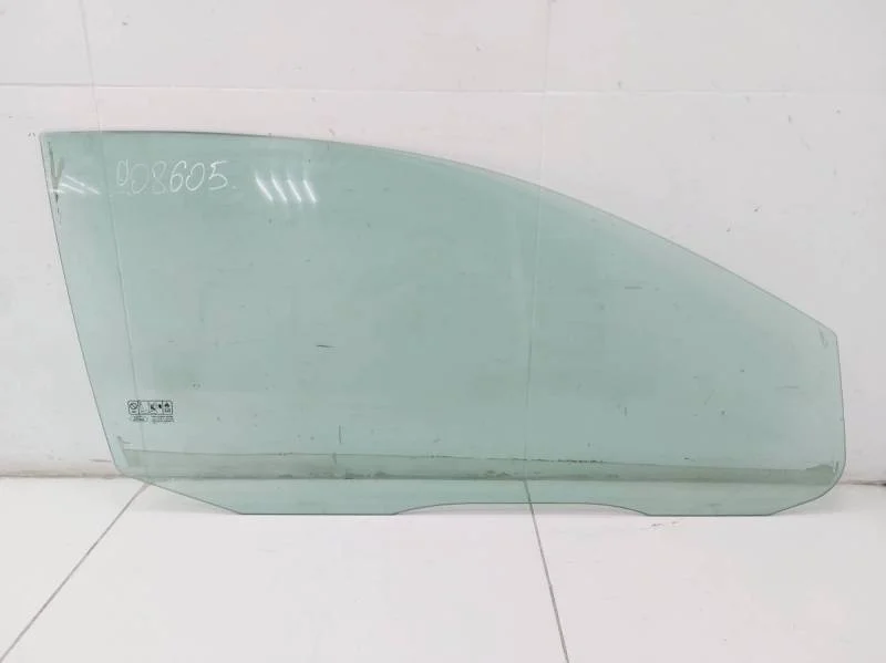 Стекло двери передней правой Ford Focus 2 (DA) 2005-2008