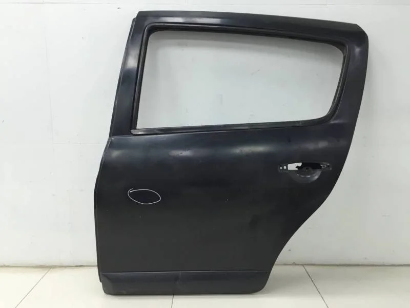 Дверь задняя левая Renault Sandero 2009-2014