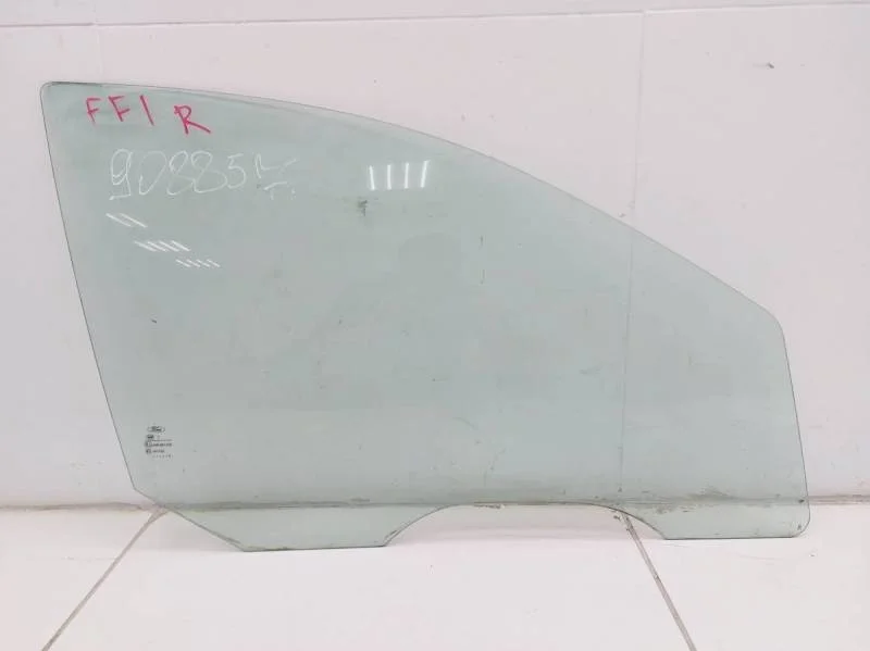 Стекло двери передней правой Ford Focus 1 1998-2004