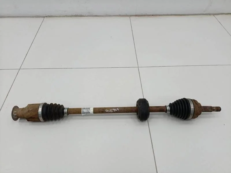 Полуось передняя правая Renault Sandero 2009-2014