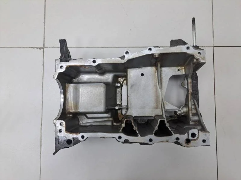Поддон масляный двигателя Toyota Corolla E150 2006-2013
