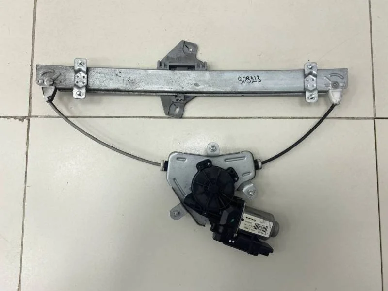 Стеклоподъемник электр. передний левый Hyundai Solaris 2010-2017