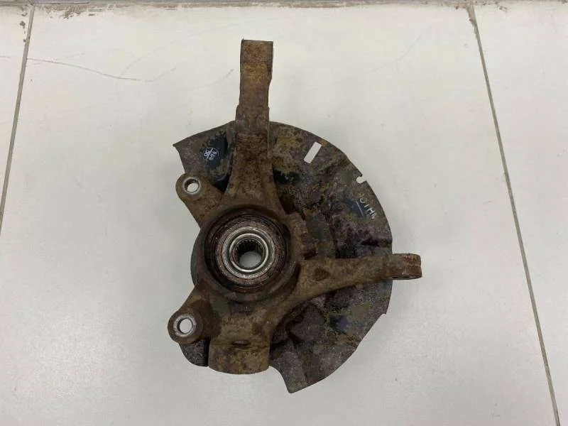 Кулак поворотный передний правый Hyundai Solaris 2010-2017