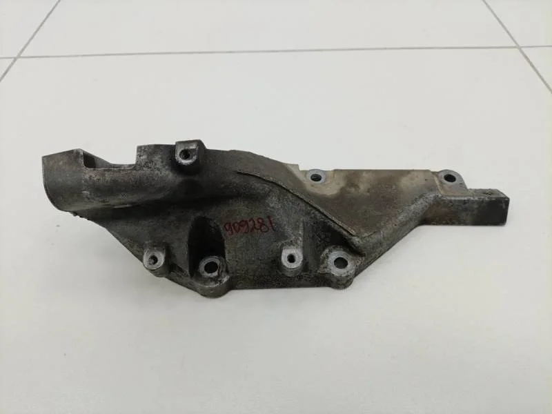 Кронштейн двигателя левый Mercedes-Benz ML-Class (W166) 2011>