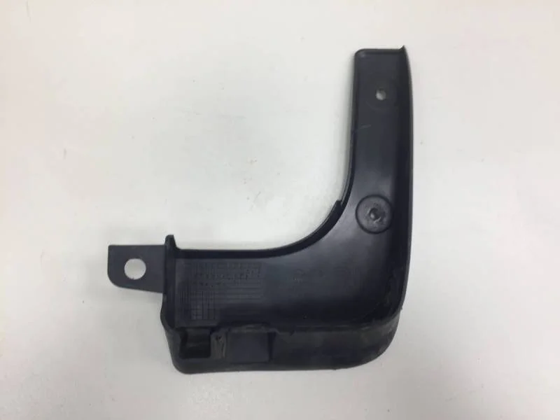 Брызговик передний правый Hyundai Solaris 2010-2017