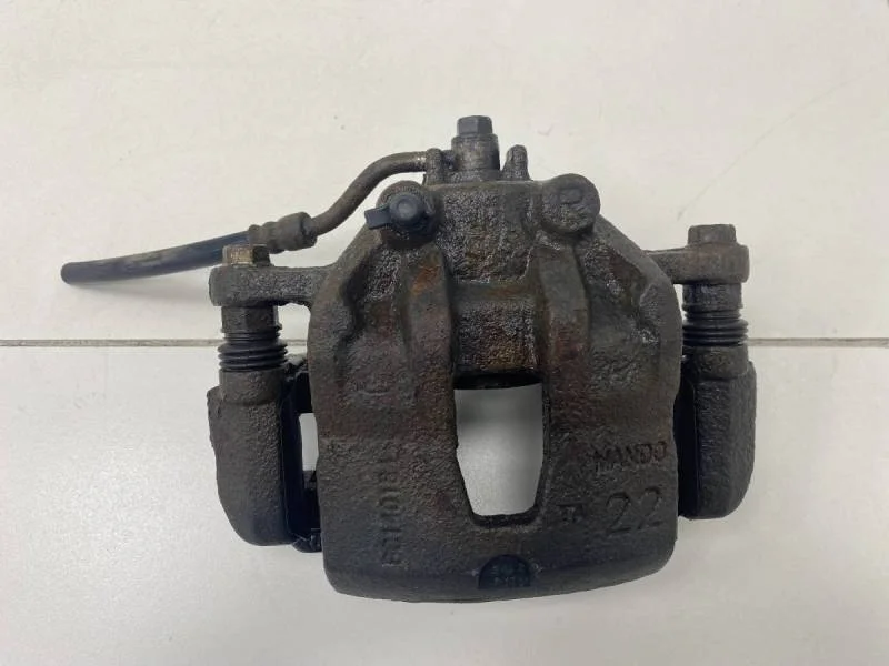 Суппорт передний правый Hyundai Solaris 2010-2017