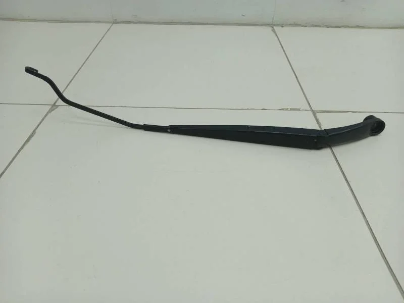 Поводок стеклоочистителя передний правый Hyundai Solaris 2010-2017