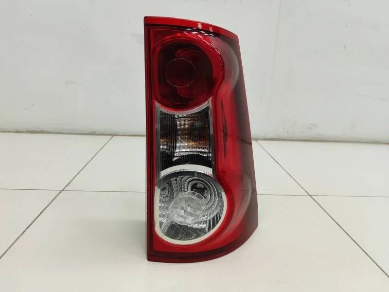 Фонарь задний правый Lada Largus 2012>